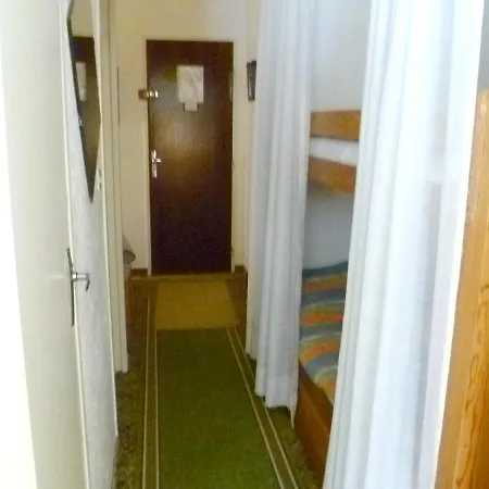 Avec Vue Montagne A 38 M² شقة Enchastrayes
